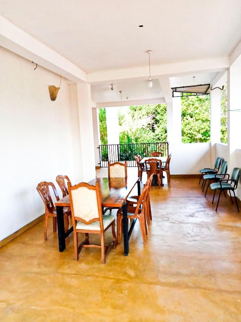 Wasgamu Safari Lodge Wasgamuwa 外观 照片